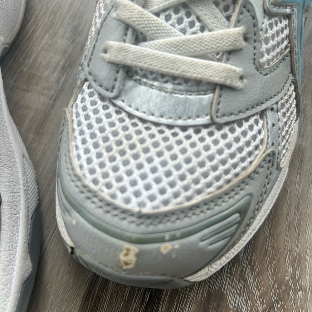 Asics Boys Sneakers in Gray and Light Blue - Picture 4 of 16